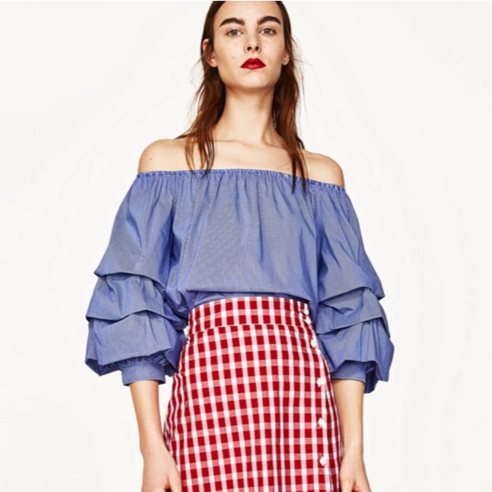ZARA off-shoulder puffy sleeves blouse size small